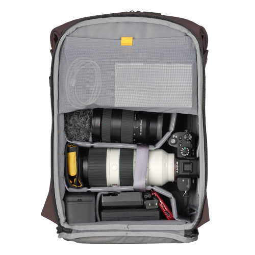 Vanguard VEO Lite B25L camera backpack front view