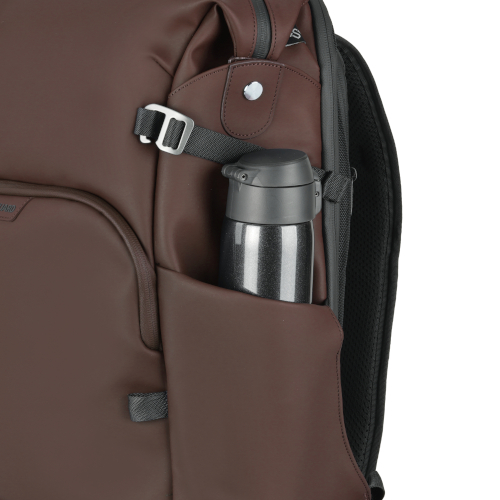 Vanguard VEO Lite B25L camera backpack front view