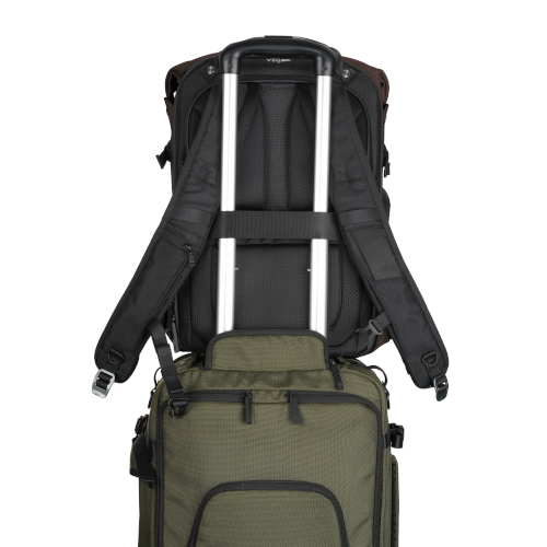Vanguard VEO Lite B25L camera backpack front view